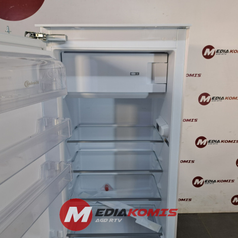 Lodówka Bauknecht KSI 12GF2 Lodówka Bauknecht KSI 12GF2