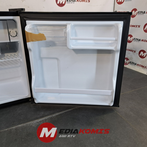 Chłodziarka Comfee RCD76DK2 Chłodziarka Comfee RCD76DK2