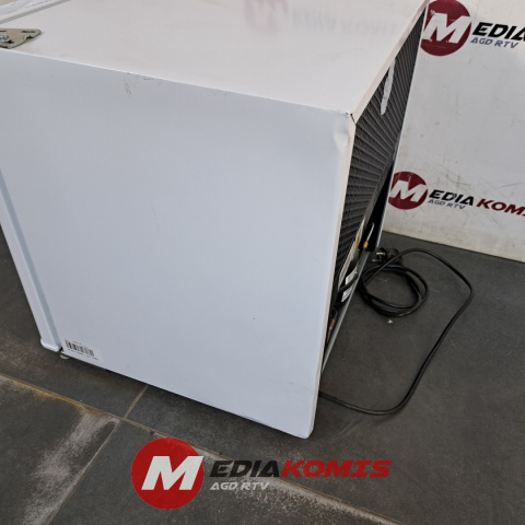 Chłodziarka Comfee RCD76WH2 Chłodziarka Comfee RCD76WH2