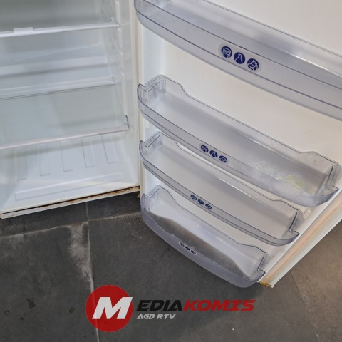 Lodówka Whirlpool RF 220 W Lodówka Whirlpool RF 220 W