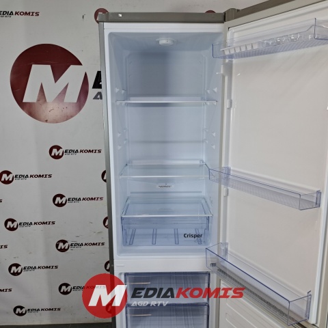 Lodówka Beko RCSA 300K40SN Lodówka Beko RCSA 300K40SN