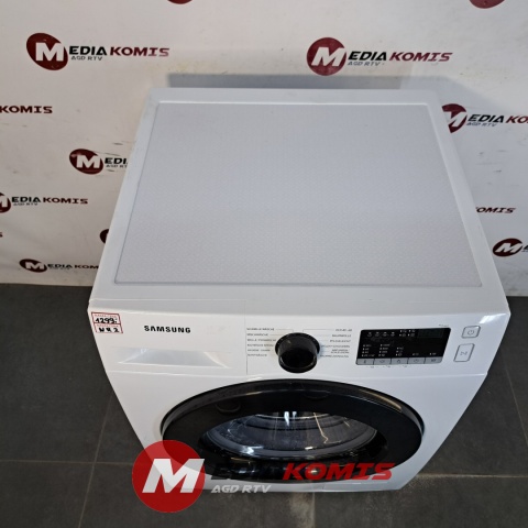 Pralka Samsung WW8ET4048CE [2]