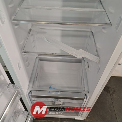 Chłodziarka Bauknecht KSI 18VF2 P