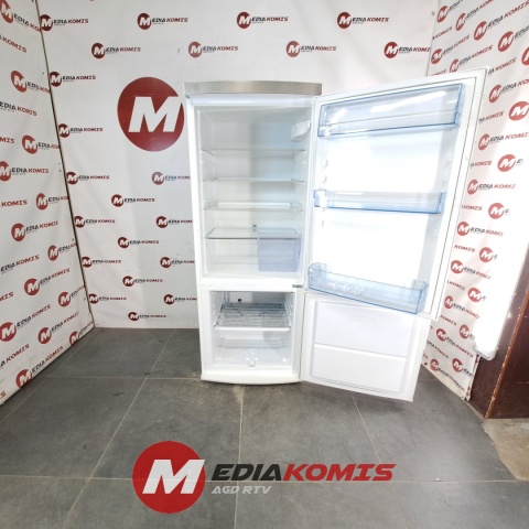 Lodówka AEG S32900CSW0