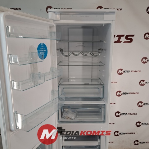 Lodówka Candy CBT3518FW