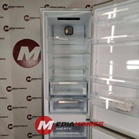 Lodówka Bauknecht KGDNF 203 B