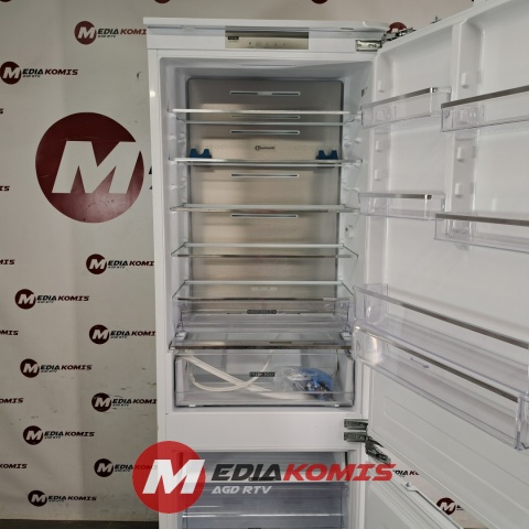 Lodówka Bauknecht BNF70400