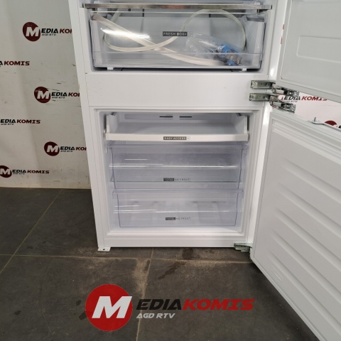 Lodówka Bauknecht BNF70400