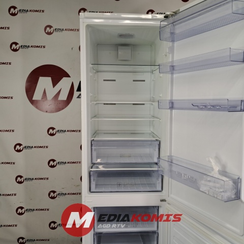 Lodówka Beko RCNA400O40W4Y