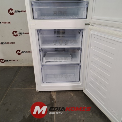 Lodówka Beko RCNA400O40W4Y