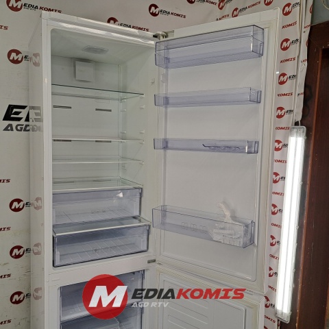 Lodówka Beko RCNA400O40W4Y
