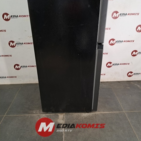 Lodówka Chiq FBM260L [2]