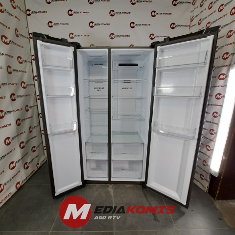 Lodówka Haier HSR3918ENPB [2]