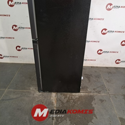 Lodówka Chiq FBM157L42 [7]