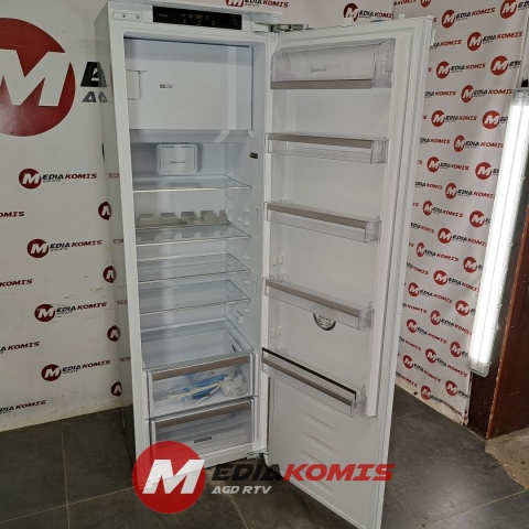 Lodówka Bauknecht KSI 18GF2 P2