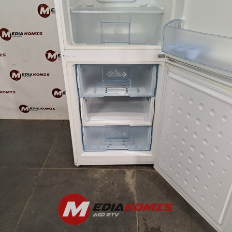 Lodówka Beko CSA24022