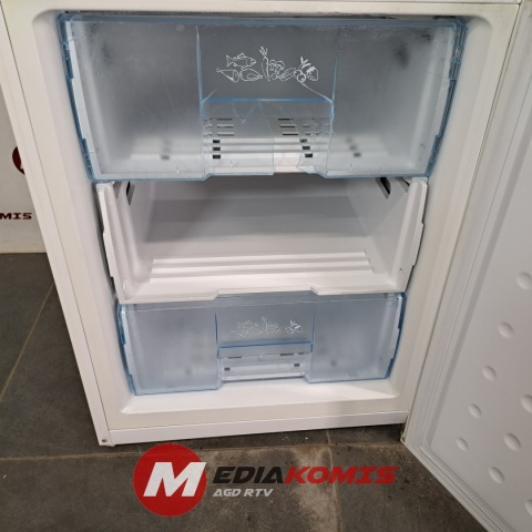 Lodówka Beko CSA24022