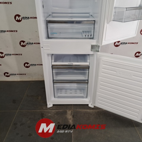 Lodówka Sharp SJ-BD237E1X-EU