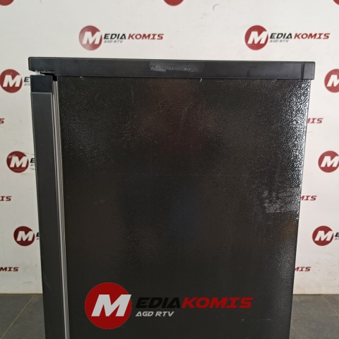 Lodówka Chiq CTT107BC [6]