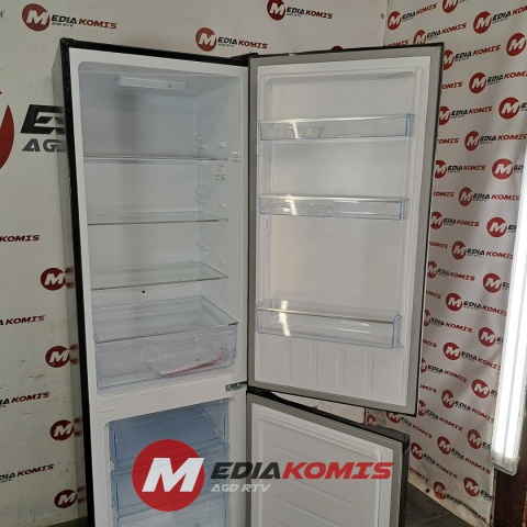 Lodówka Chiq FBM260L [2]