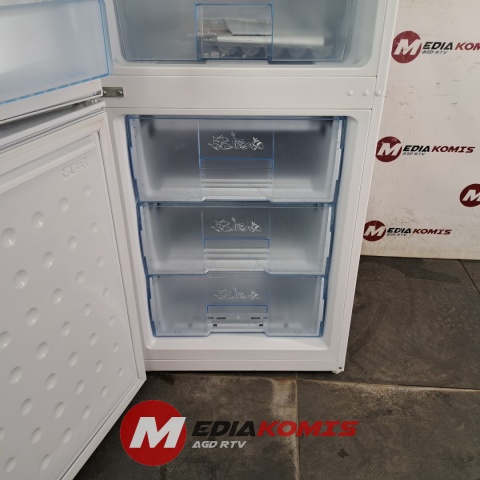 Lodówka Beko CSA 24032