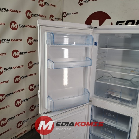 Lodówka Beko CSA 24032