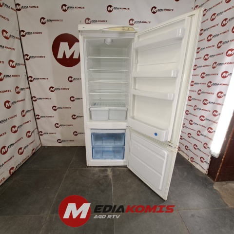 Lodówka Polar CZE306A