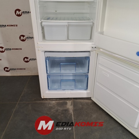 Lodówka Polar CZE306A