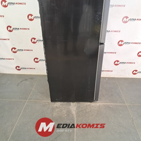 Lodówka Amica KGCN 388 144 S [3]