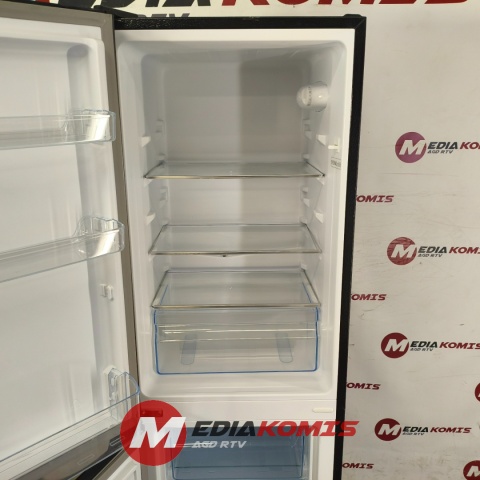 Lodówka Chiq FBM157L42